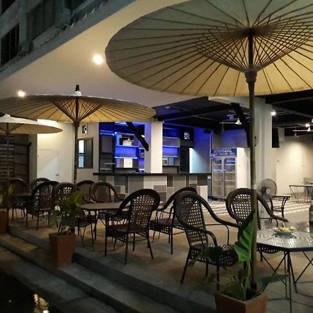 Happy Bou Jomtien Hotel Pattaya Exterior foto
